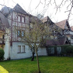 Les Manoirs